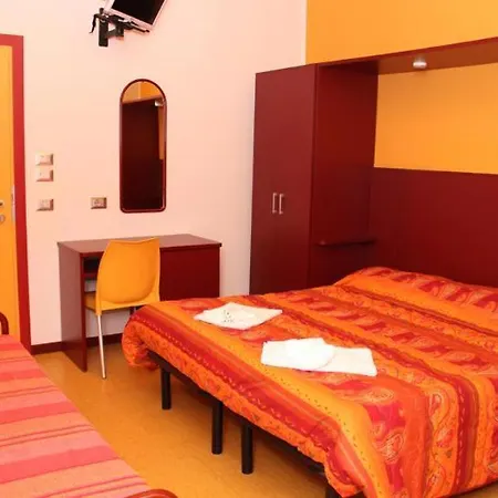 Meublé Nautic Hotel 2*